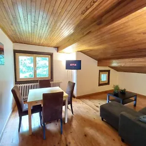  Apartment Mansarde Dans Maison Avec Jardin En Bord De Piste, Vue Montagne